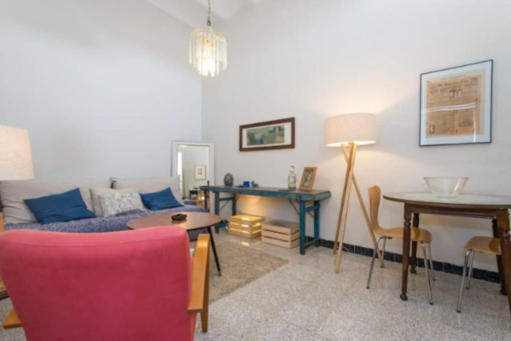 Casa Pepita: Vintage Spirit In The Old Town Apartment Seville Exterior photo